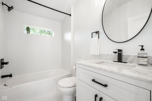 1034 N Tacoma Avenue, Indianapolis, IN 46201