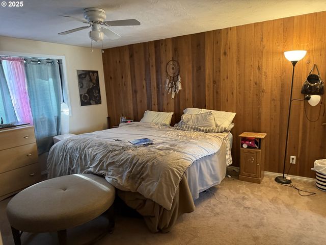 6296 THURSTON Rd, Springfield, OR 97478