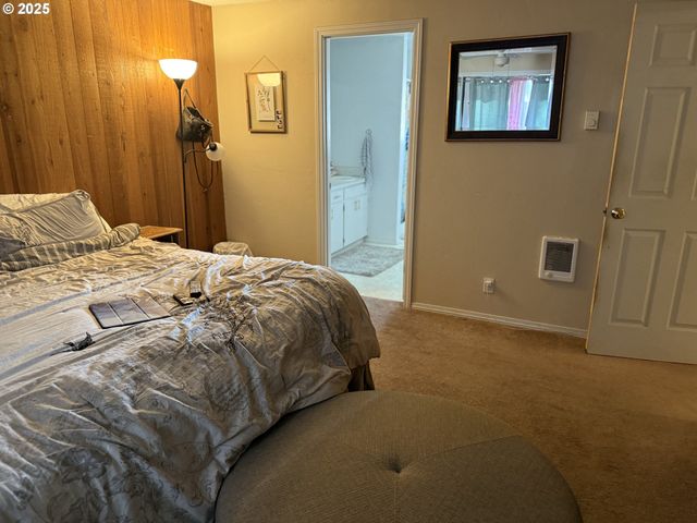6296 THURSTON Rd, Springfield, OR 97478