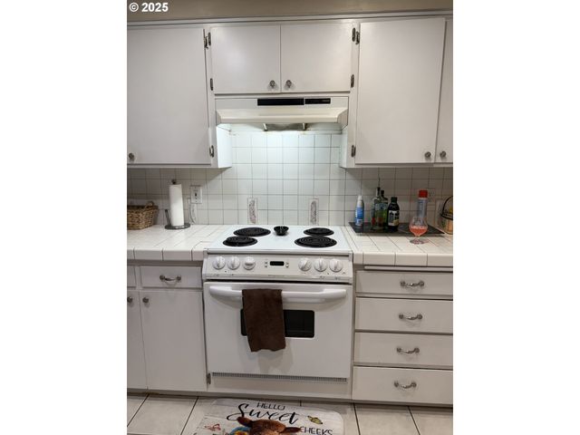 6296 THURSTON Rd, Springfield, OR 97478