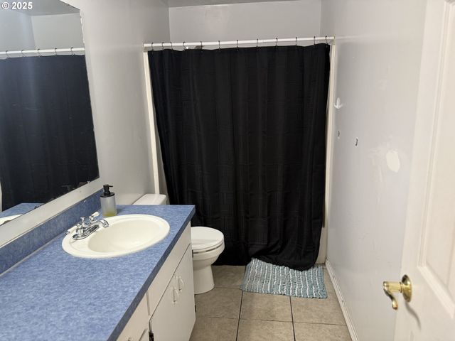 6296 THURSTON Rd, Springfield, OR 97478