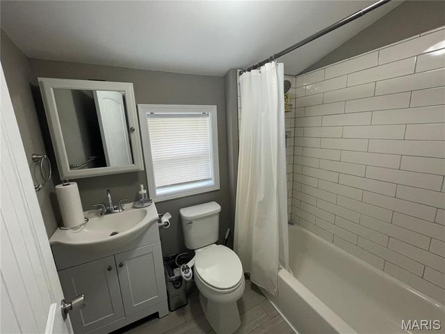 7114 Bancroft Avenue, St Louis, MO 63109