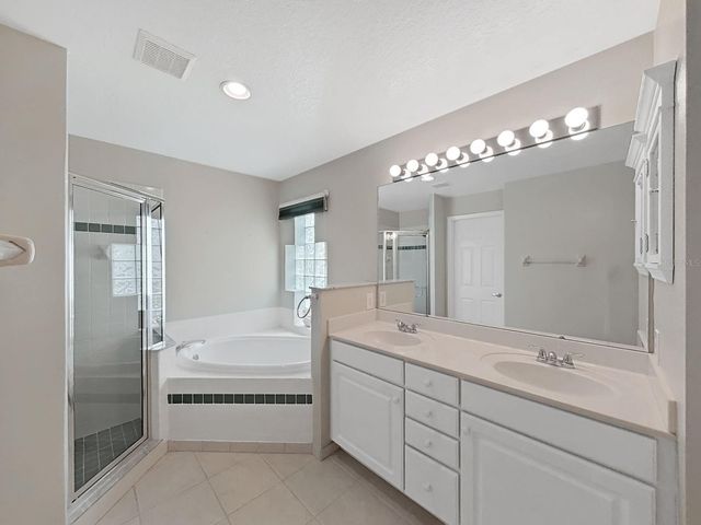 6122 GENTLE BEN CIRCLE, Wesley Chapel, FL 33544