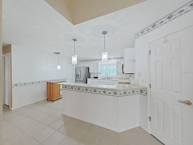 6122 GENTLE BEN CIRCLE, Wesley Chapel, FL 33544