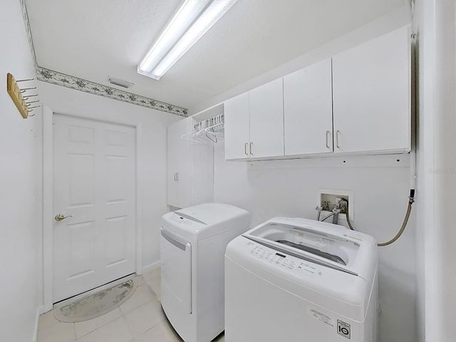 6122 GENTLE BEN CIRCLE, Wesley Chapel, FL 33544