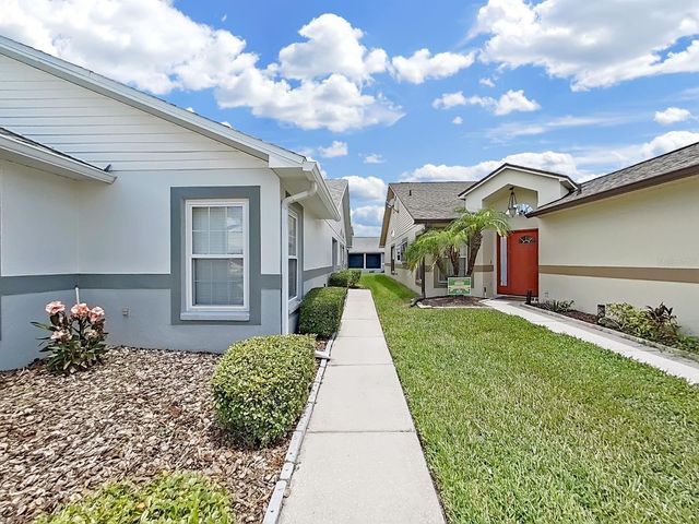 6122 GENTLE BEN CIRCLE, Wesley Chapel, FL 33544