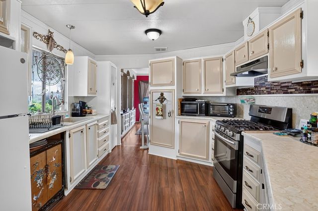 24921 Muirlands Boulevard 38, Lake Forest, CA 92630