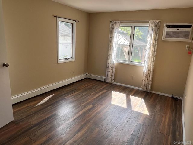 85 Spencer Avenue, Lynbrook, NY 11563