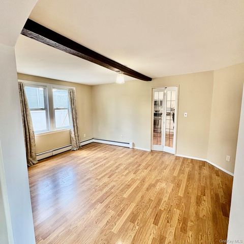 85 Spencer Avenue, Lynbrook, NY 11563
