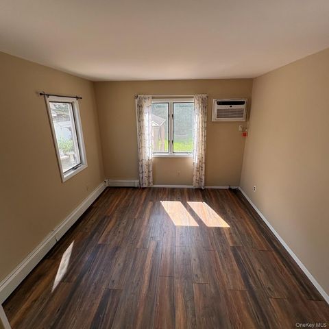 85 Spencer Avenue, Lynbrook, NY 11563