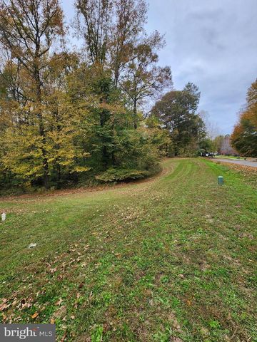 9620 MOHAWK DR, King George, VA 22485