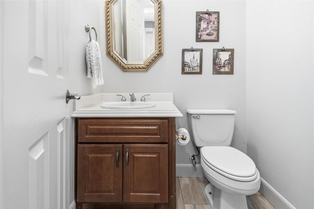 28427 E Benders Landing Boulevard, Spring, TX 77386