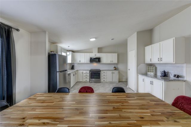 21631 County Road 37492, Cleveland, TX 77327