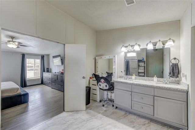 21631 County Road 37492, Cleveland, TX 77327