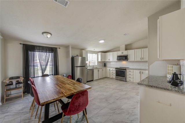 21631 County Road 37492, Cleveland, TX 77327