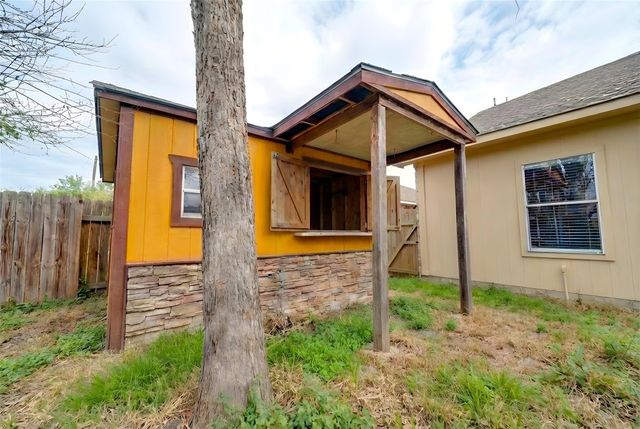 350 Carriage WAY, Kyle, TX 78640