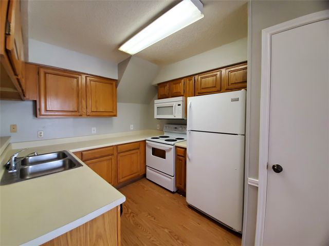 3016-3022 N Bell Avenue, Denton, TX 76209