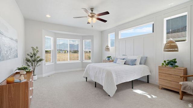 111 E SILVER OAK RD, Vineyard, UT 84059