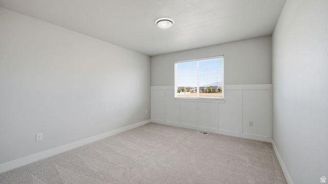 111 E SILVER OAK RD, Vineyard, UT 84059