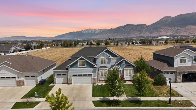 111 E SILVER OAK RD, Vineyard, UT 84059