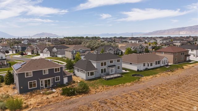 111 E SILVER OAK RD, Vineyard, UT 84059