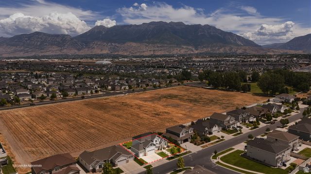 111 E SILVER OAK RD, Vineyard, UT 84059