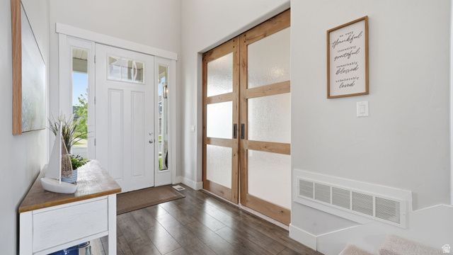111 E SILVER OAK RD, Vineyard, UT 84059