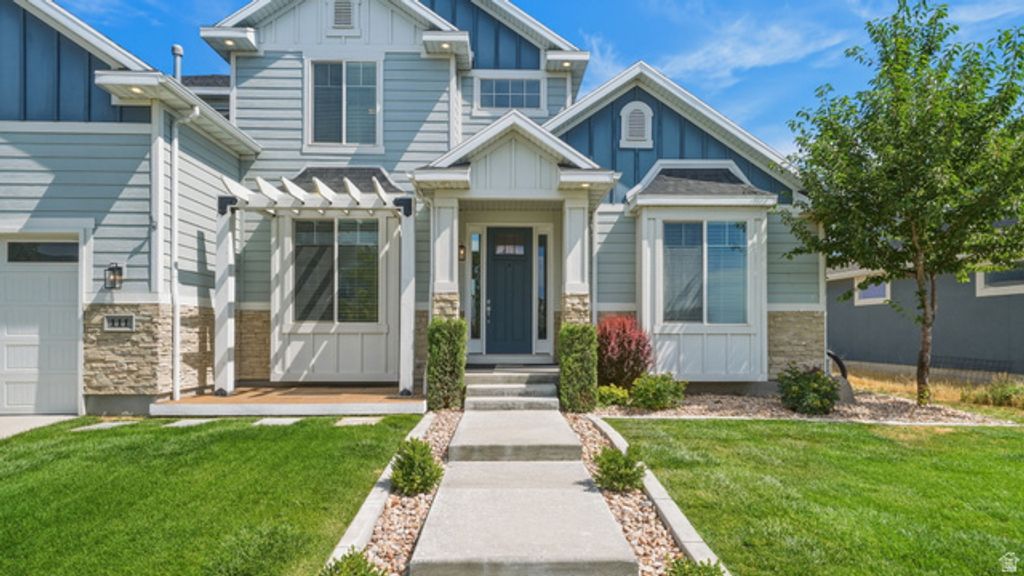 111 E SILVER OAK RD, Vineyard, UT 84059