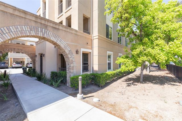 16109 Gables, Whittier, CA 90603