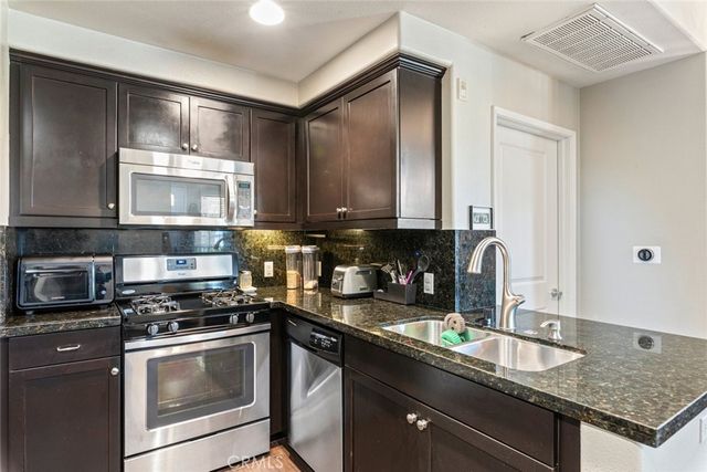 16109 Gables, Whittier, CA 90603