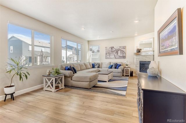 9857 Rosalee Peak Street, Littleton, CO 80125