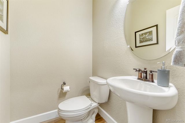 9857 Rosalee Peak Street, Littleton, CO 80125