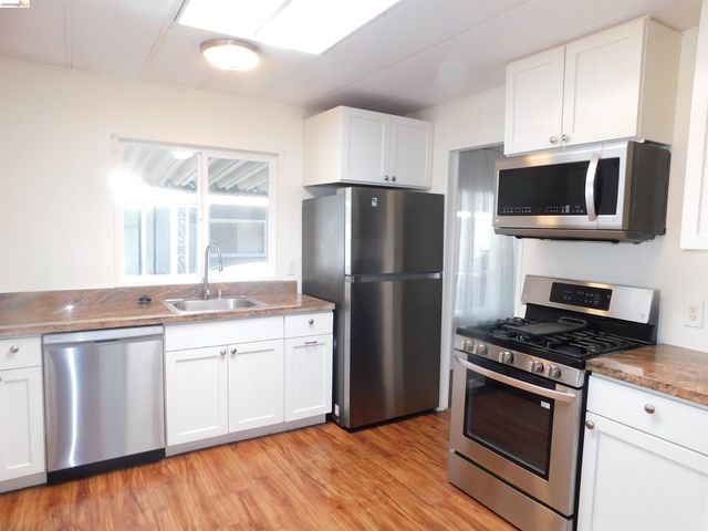 937 Northfield Drive, Hayward, CA 94544
