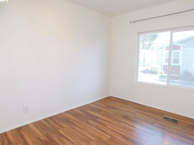 937 Northfield Drive, Hayward, CA 94544