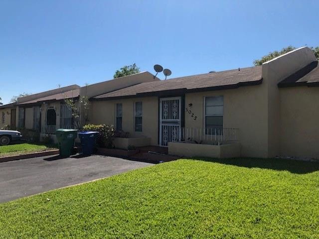 3025 NW 204th Terrace, Miami Gardens, FL 33056