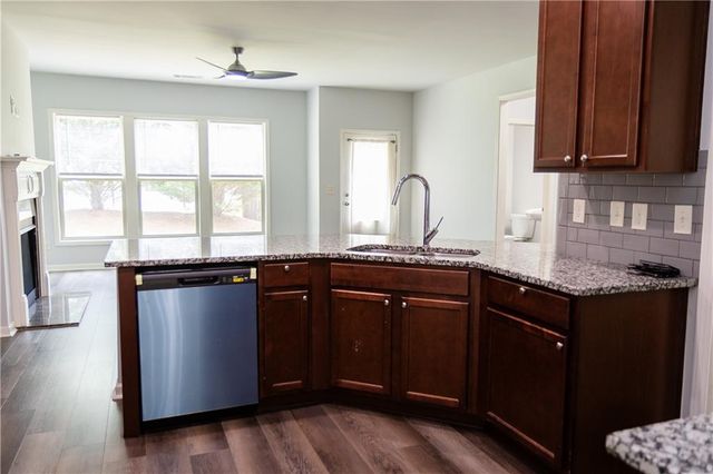 4960 Ducote Trail, Alpharetta, GA 30004
