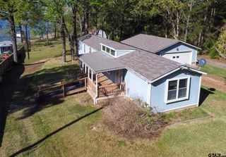 2781 Lake Breeze Dr., Chandler, TX 75758