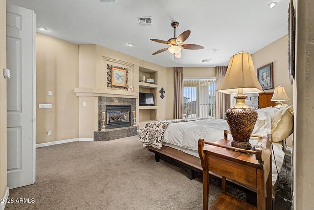 975 E COUNTY DOWN Drive, Chandler, AZ 85249
