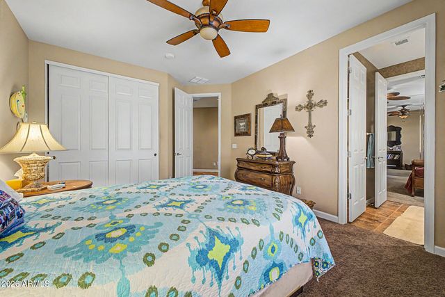 975 E COUNTY DOWN Drive, Chandler, AZ 85249