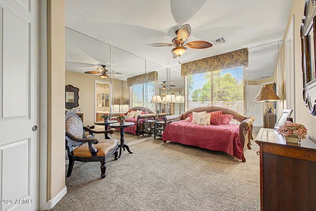 975 E COUNTY DOWN Drive, Chandler, AZ 85249