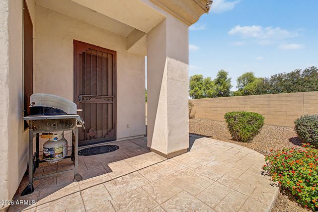 975 E COUNTY DOWN Drive, Chandler, AZ 85249