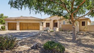975 E COUNTY DOWN Drive, Chandler, AZ 85249