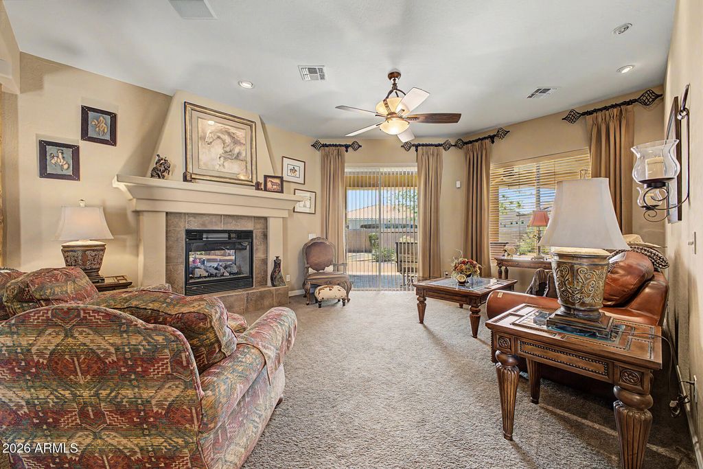 975 E COUNTY DOWN Drive, Chandler, AZ 85249 — photo 5