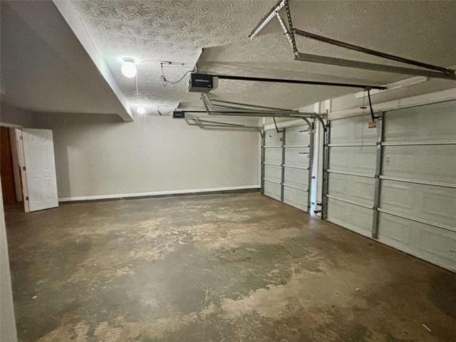 275 Thorn Brook Circle, Bethlehem, GA 30620