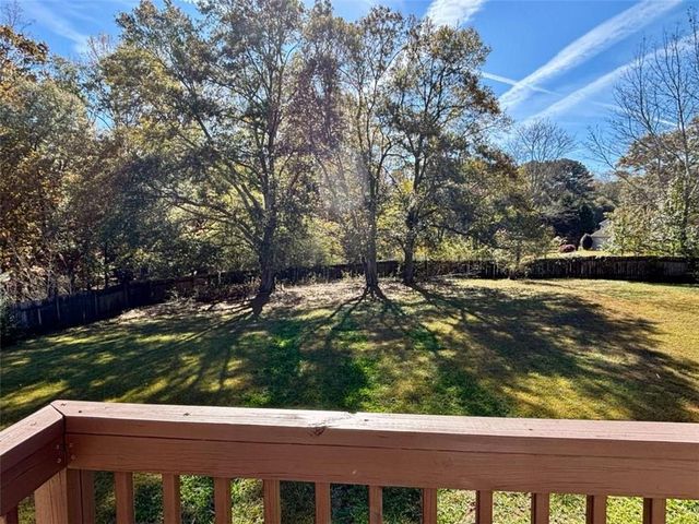 275 Thorn Brook Circle, Bethlehem, GA 30620