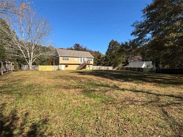 275 Thorn Brook Circle, Bethlehem, GA 30620