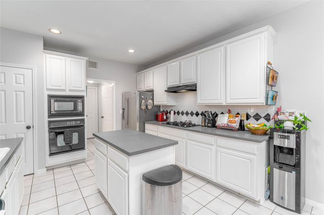 2309 Orleans Lane, Seabrook, TX 77586