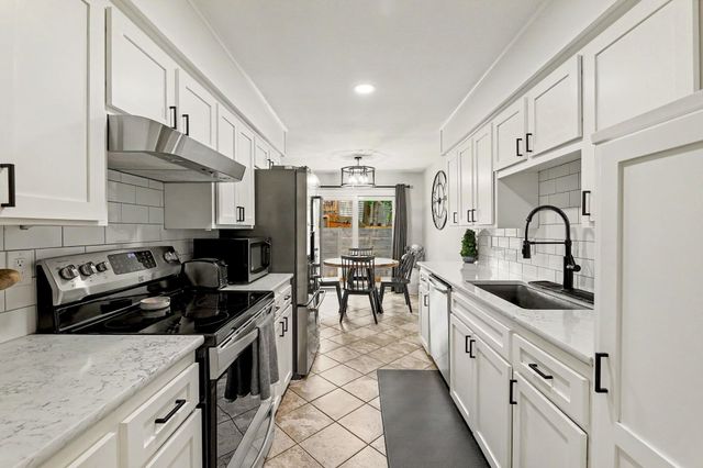 1235 N Sunset, Wichita, KS 67212
