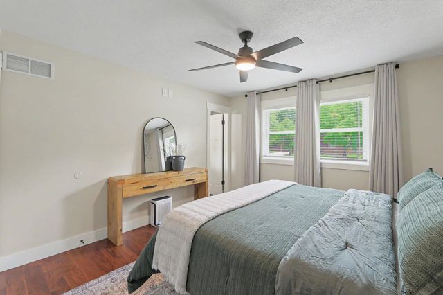1235 N Sunset, Wichita, KS 67212