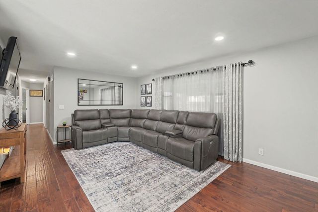 1235 N Sunset, Wichita, KS 67212